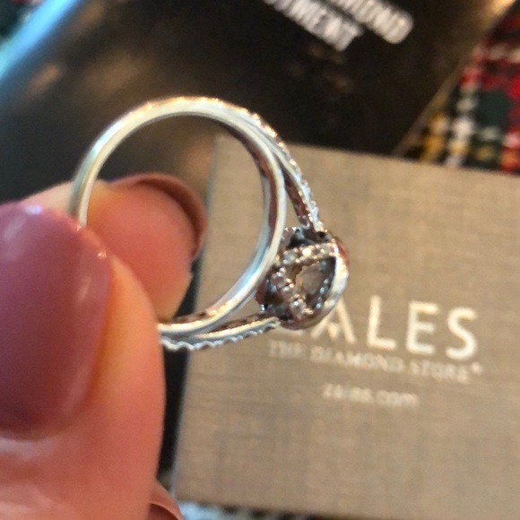 New Diamond Engagement Ring and Diamond Band - Picture 6 of 11
